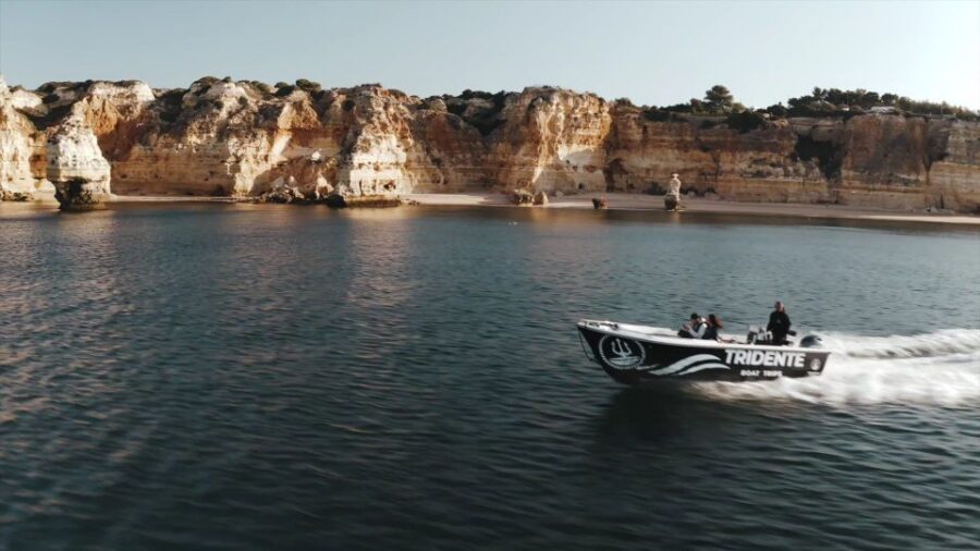 2 Hours Private Benagil Caves and Beaches Boat Tour - Entering the Benagil experience: time, angles, and why private access matters