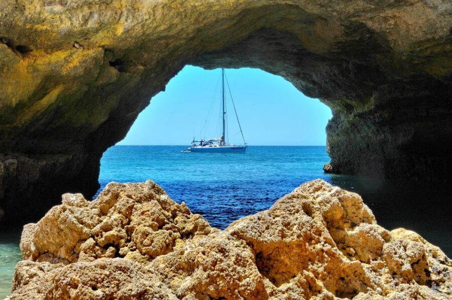 Albufeira: 3-Hour Yacht Daytime/Sunset Cruise to Benagil - Key things to know before you go