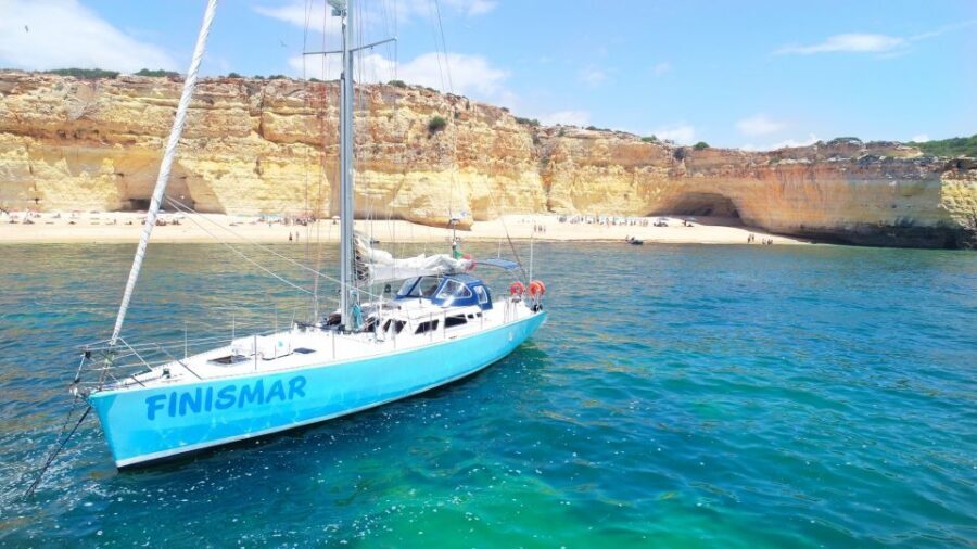 Albufeira: 3-Hour Yacht Daytime/Sunset Cruise to Benagil - Cruising the Algarve south coast on a comfortable sailing yacht