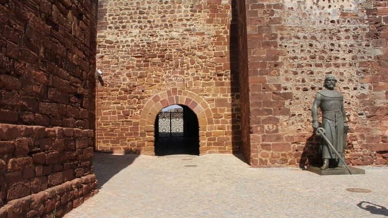 Albufeira: Silves Castle and Chapel of Bones, and Benagil - Benagil stop: a practical add-on to balance the day
