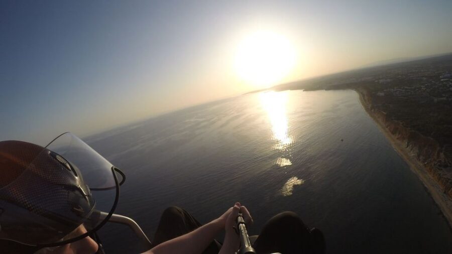 Albufeira: Sunset Paragliding Flight - Should You Book the Albufeira Sunset Paragliding Flight?