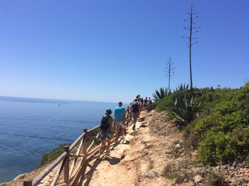 Algarve: Carvoerio and Benagil Walking Tour and Cruise - Ferragudo Free Time: A Nice Reset Between Hike and Boat