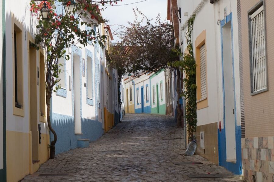 Algarve: Landscapes, Pottery, and Winery Tour - Algar Seco Caves and Grotto-Style Rock Formations