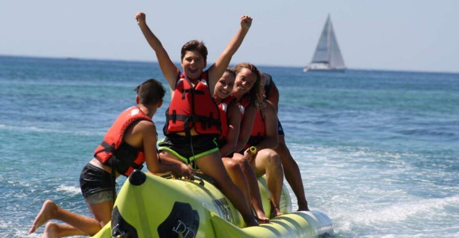 Armação de Pêra: Banana Boat Inflatable Ride - Where You Start in Armação de Pêra (And How Not to Waste Time)