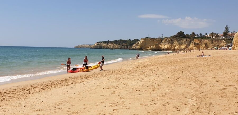 Armação de Pêra: Kayak Rental Service - A 30-minute kayak reset in Armação de Pêra Bay