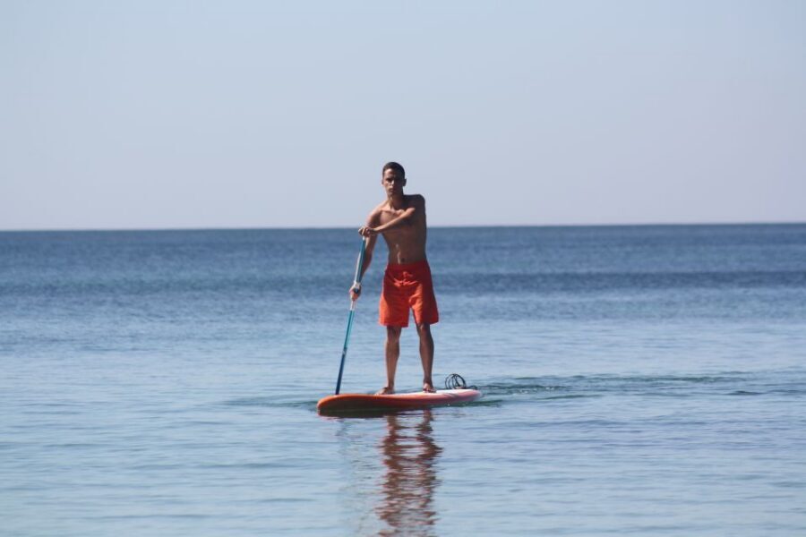 Armação de Pêra: Stand Up Paddle Hire - Hire vs Guided Tour: Picking the Right Level of Help