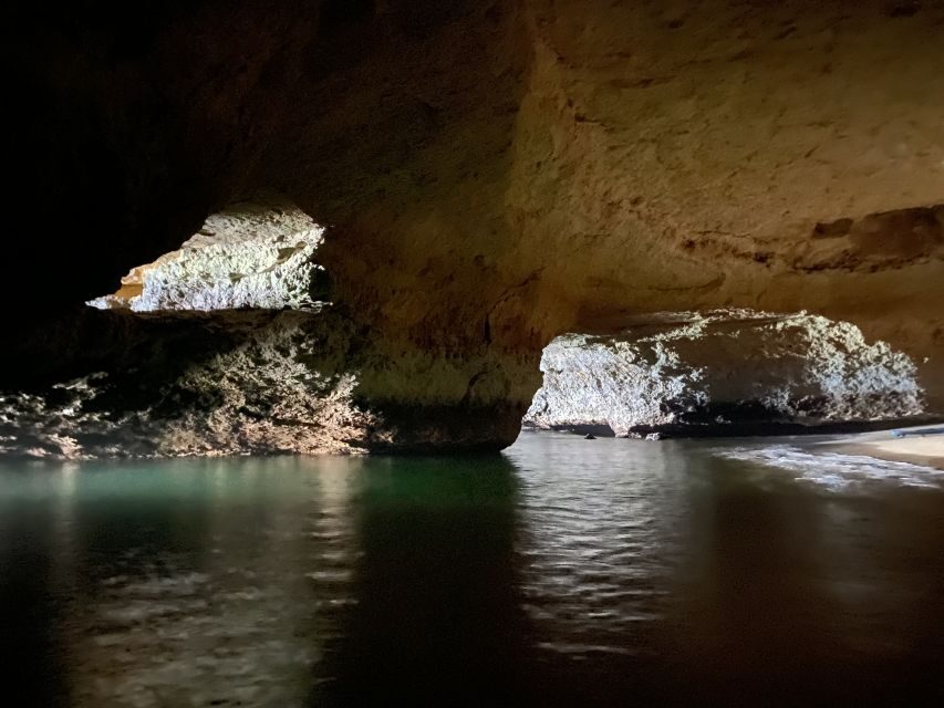 Benagil: Benagil Cave Stand Up PaddleBoard Tour at Sunrise - Stop by stop: Benagil Cave and the Algarve coastline
