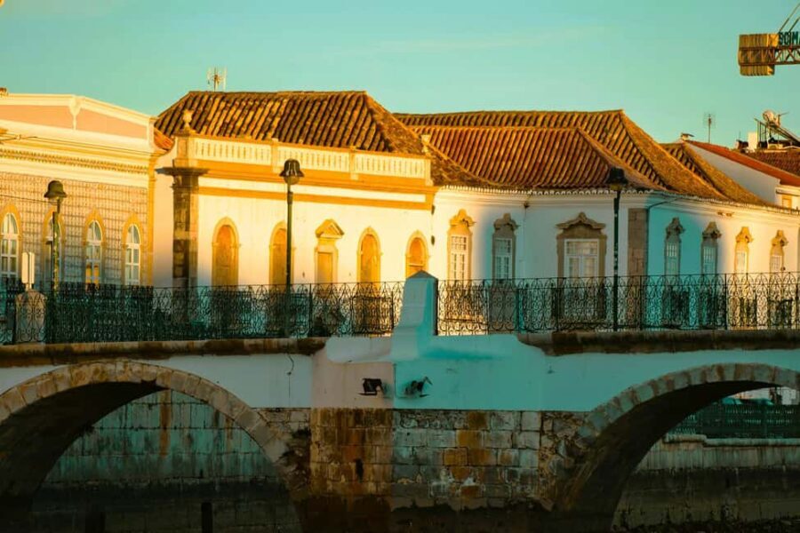 Eastern Portugal: Day Trip to Faro, Olhão, Tavira, & more - Guides in English, French, or German: What to Expect From the Tour Style