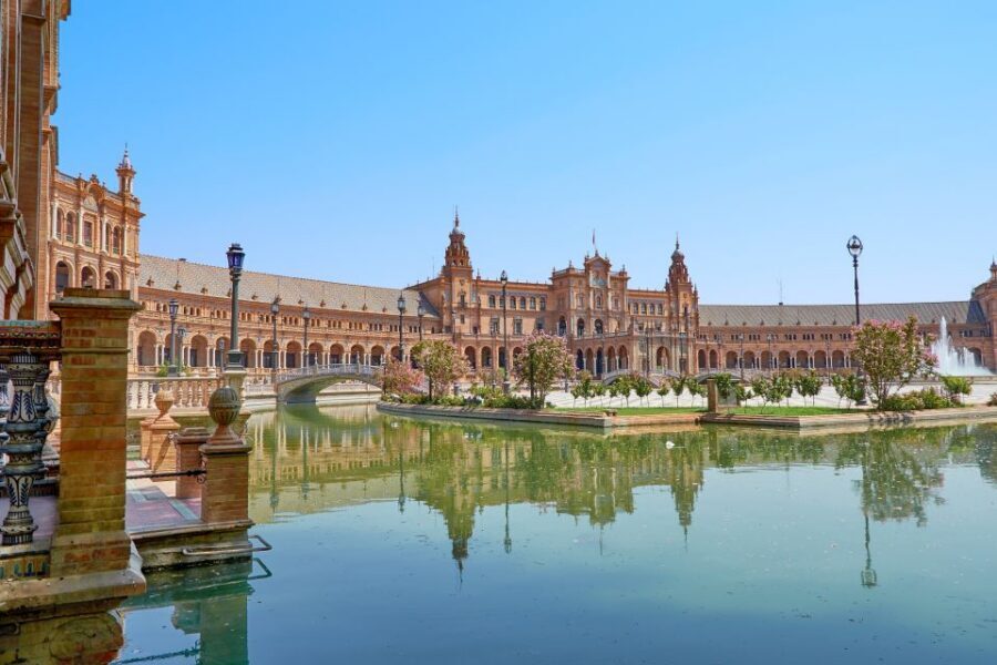 From Algarve: Private Seville Day Trip with Transfer - Real Alcázar: Orange-Tree Courtyards and Garden Calm