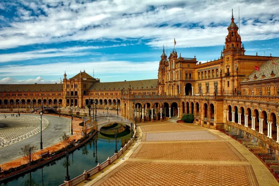 From Algarve: Private Seville Day Trip with Transfer - Practical Tips That Make the Day Easier