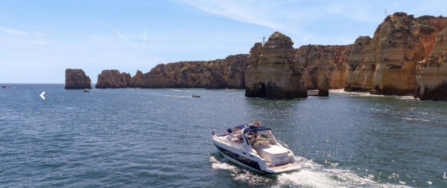 Lagos: 2-Hour Evening Champagne Cruise - On-board setup: space for 8, comfort items, and gear
