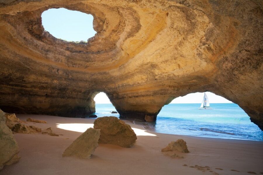 Portimao: Benagil Caves & Coastline Cruise - Meeting at Marina de Portimão Without Stress