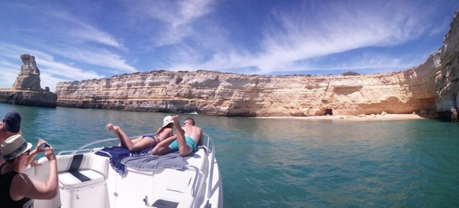 Portimão: Private Benagil Cave Boating Tour - Key highlights at a glance