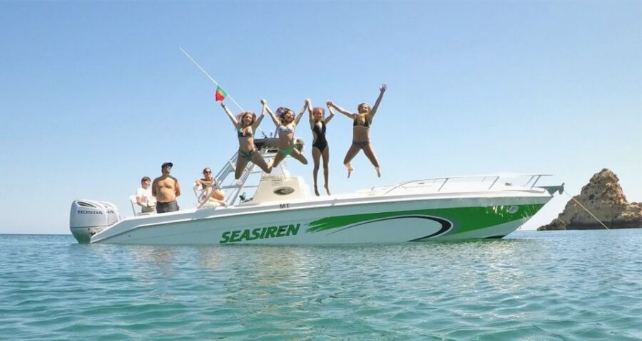 Portimão: Private Benagil Cave Boating Tour - Price and value: what $707 per group really means