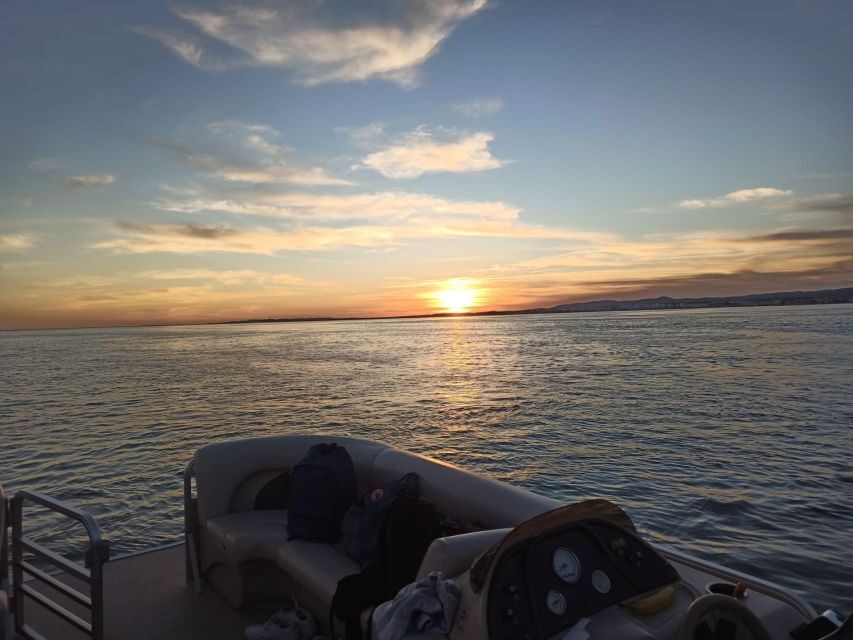 Romantic Sunset Tour in the Ria Formosa from Faro - The champagne-and-sunset moment: why the colors matter here